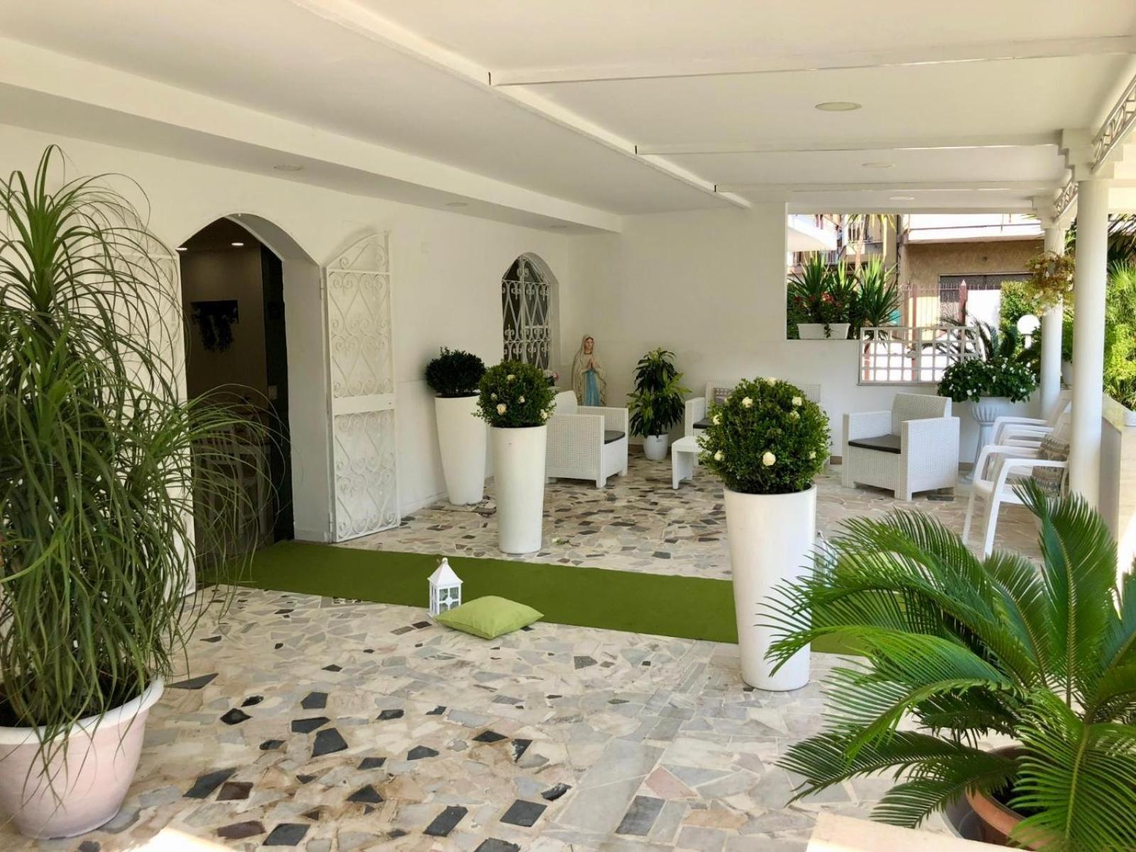 גראגנאנו Villa Miriam מראה חיצוני תמונה